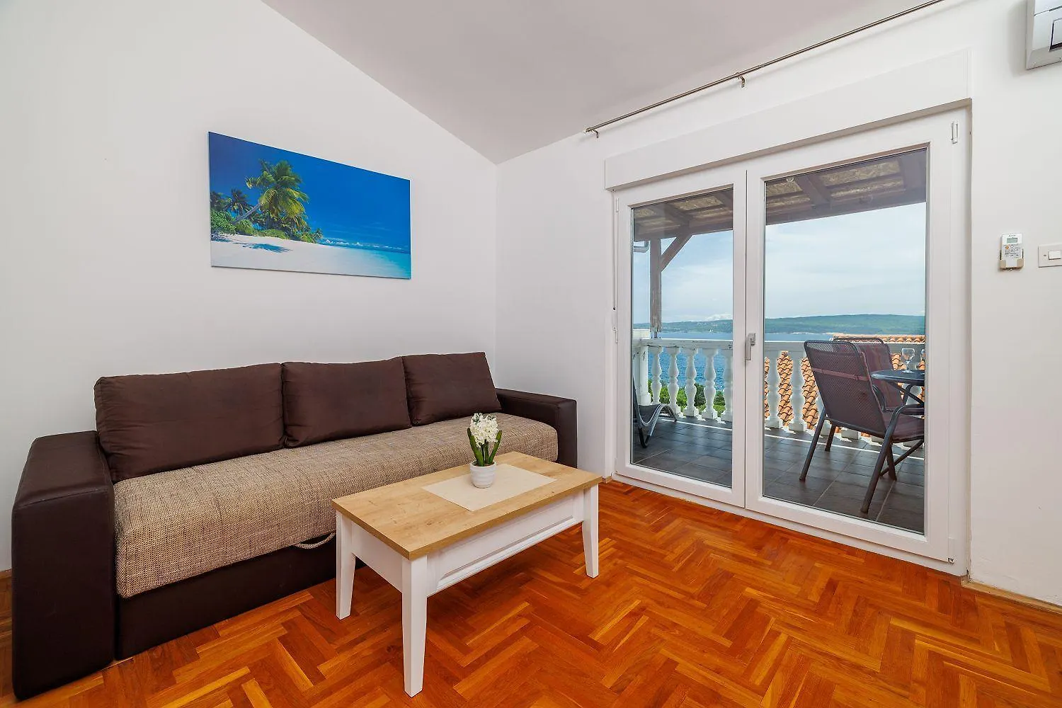 Atemberaubendes Apartment 150 Meter Zum Strand Mit Jacuzzi, Meerblick, Pool, Billardtisch Dramalj